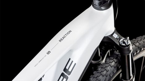 Elektrokolo CUBE REACTION HYBRID SLT METALLICWHITE´N´BLACK 2025