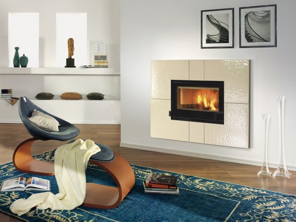 Povinné revize pro krbová kamna, krbové vložky a peletová kamna s výměníkem