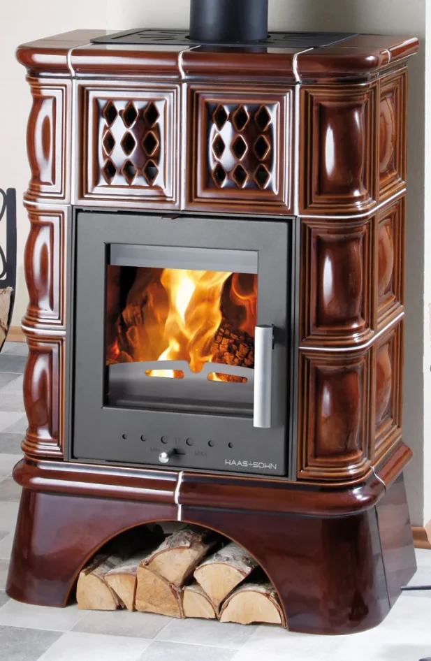 Krbová kachlová kamna HAAS+SOHN TREVISO TV II KACHLOVÝ SOKL - hnědá