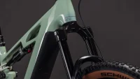 Celoodpružené elektrokolo CUBE STEREO HYBRID ONE44 HPC RACE DRIEDHERBS´N´BLACK 2026 detail rámu