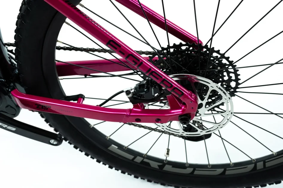 CRUSSIS E-GUERA 10.9-M 2024 - Velikost rámu: 17" (výška 165 - 178 cm)