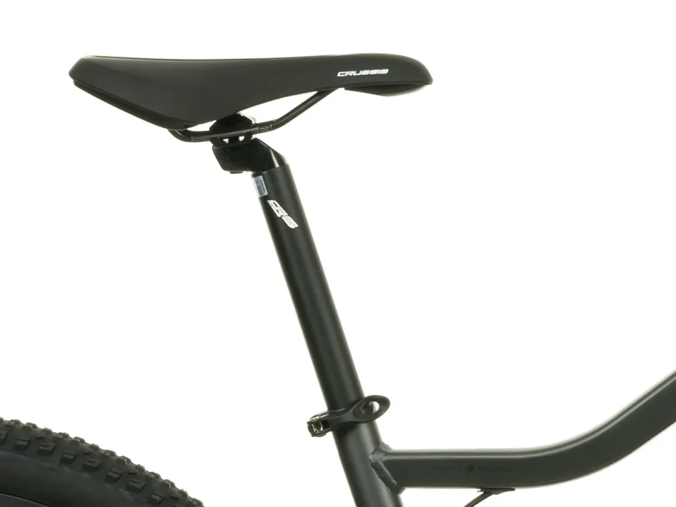 CRUSSIS ONE-LARGO 8.9-L 2024