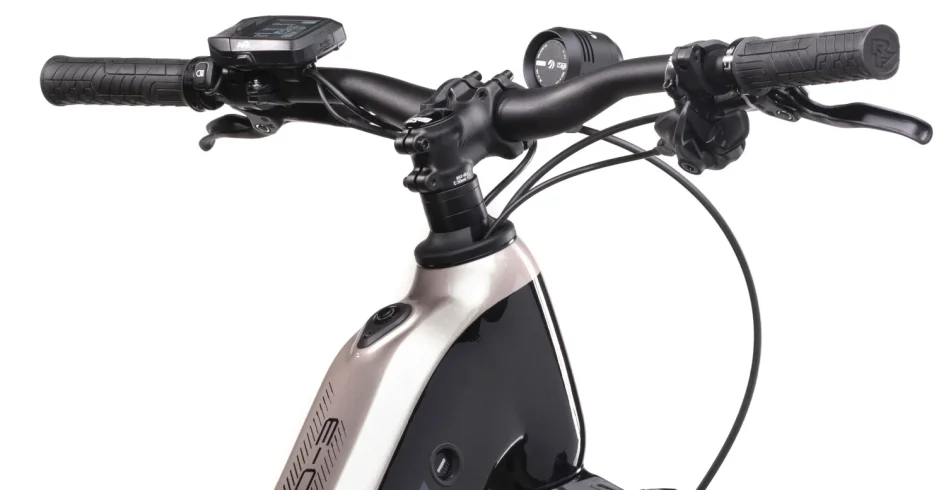 CRUSSIS E-COUNTRY 10.10 720 WH 2025 - Velikost rámu: 15" (výška 155 - 165 cm)