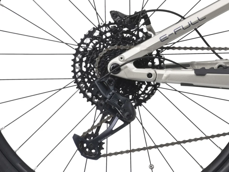 CRUSSIS E-FULL 10.10 720 WH 2025 - Velikost rámu: 21" (výška 185 - 198 cm)