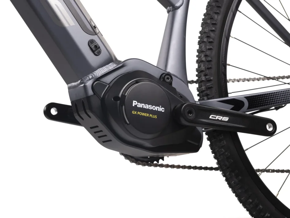 CRUSSIS ONE-CROSS LOW 7.10 518 WH 2025 - Velikost rámu: 18" (výška 170 - 180 cm)